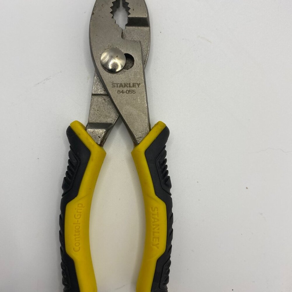 Stanley 84-055 Control Grip Pliers With Ergonomic Handles & Durable Steel Build